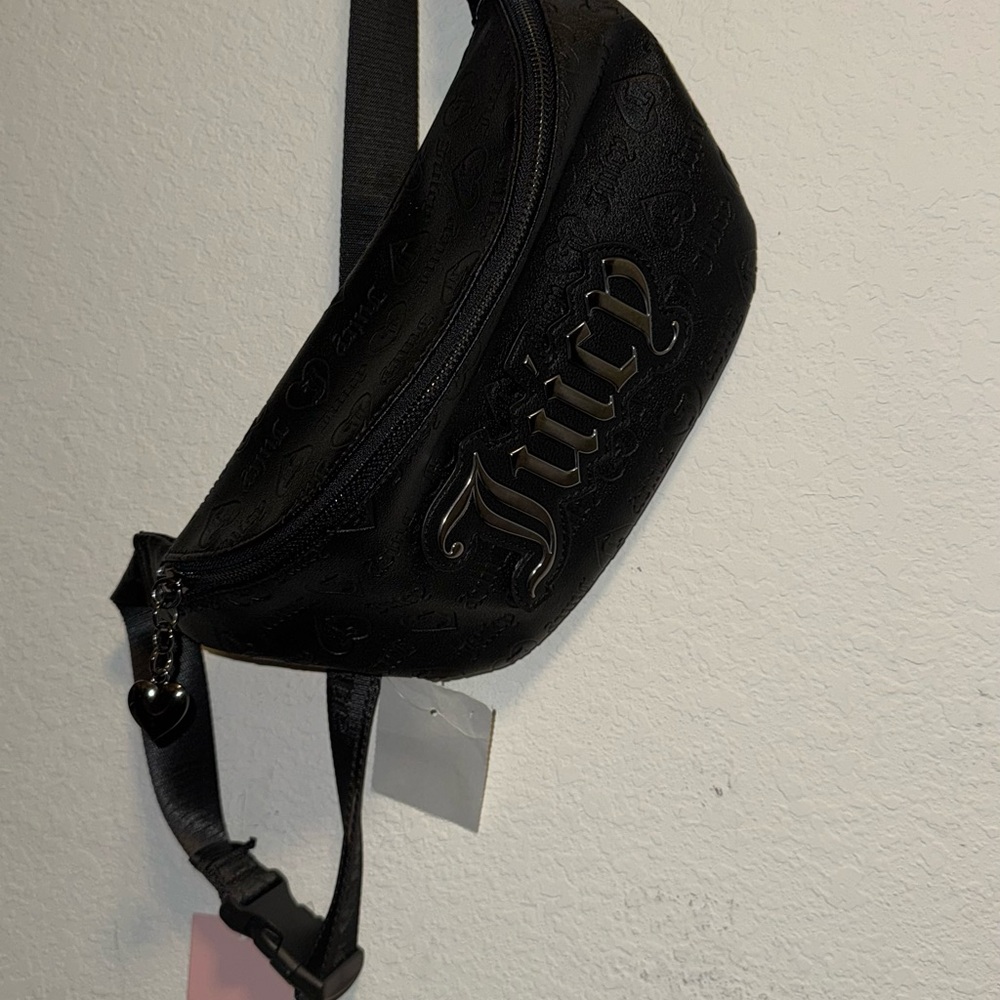 Juicy couture crossbody/fanny bag.